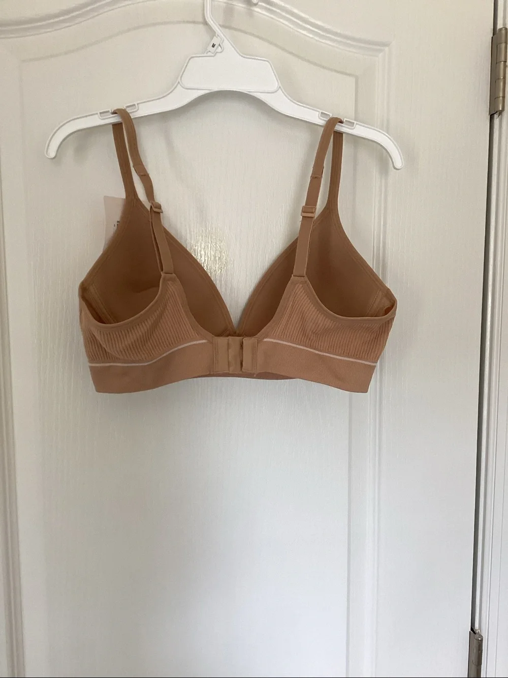 Hanes Beige Ribbed bra - Picture 3 of 4